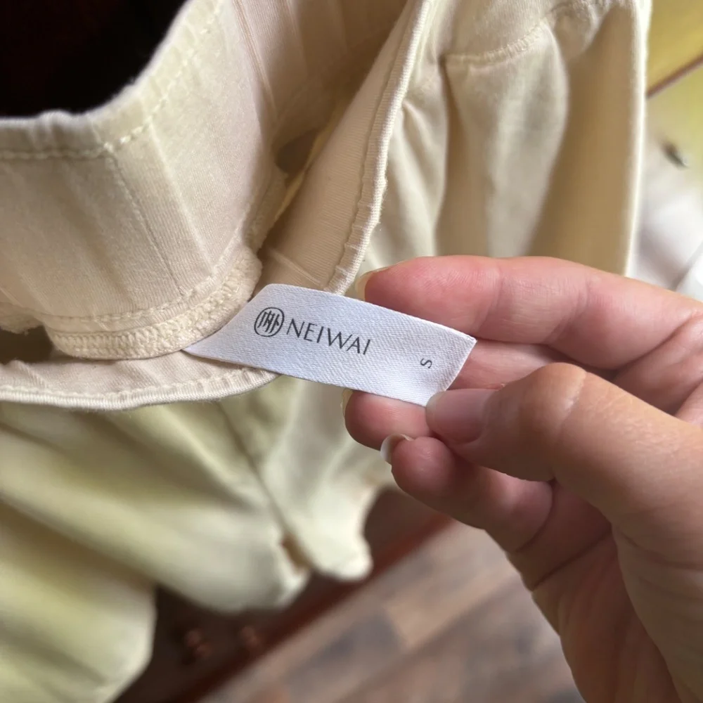 Cream Matching Set - Picture 5 of 6